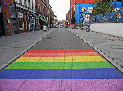 Pride street art in Nottingham : Alternative shopping guide